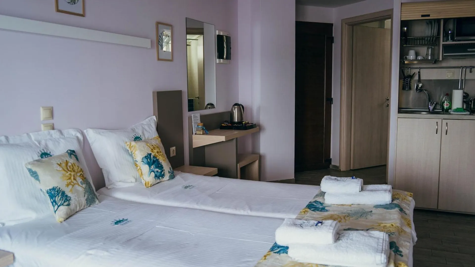Drenia Studios Ammouliani Apartment