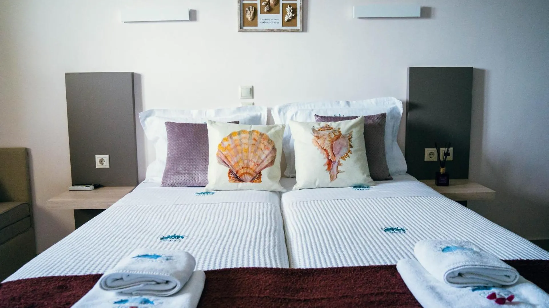 Drenia Studios Amolianí Apartmán
